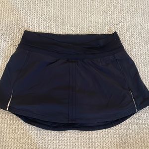 Lululemon black tennis skirt, size 2